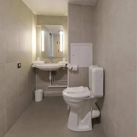 酒店 Le Mans Nord 2 2*