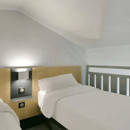 Hotell Le Mans Nord Saint-Saturnin (Sarthe)