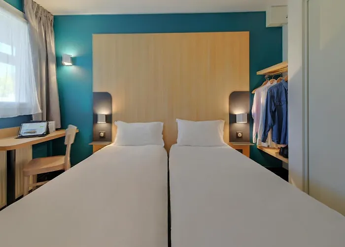 Hotel Le Mans Nord 2 2*