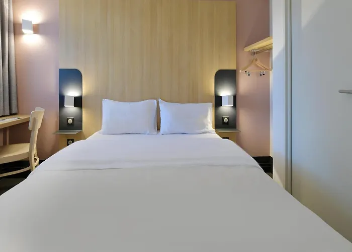 Hotel Le Mans Nord 2 2*